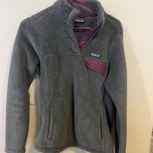 Patagonia women’s fleece medium